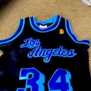 Selling a Shaquille O’Neal jersey
